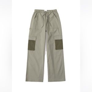 Abercrombie Vol. 28 Pull-On Wide Leg Cargo Pant
